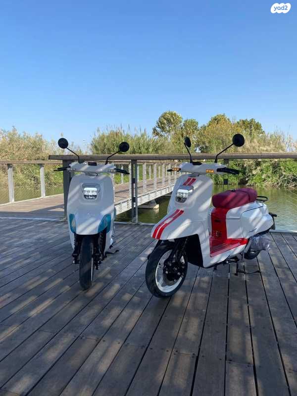 פיאג'ו וספה ET4 125