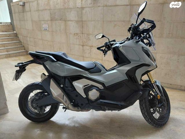 הונדה X-ADV750