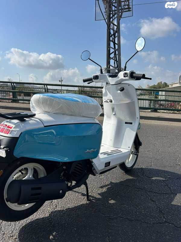 פיאג'ו וספה ET4 125