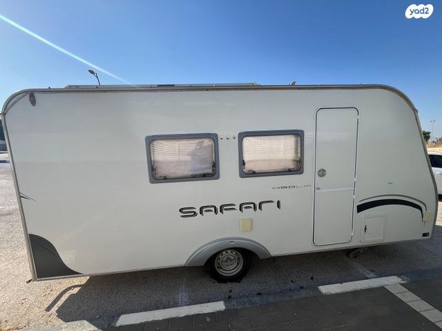 מודעת רכב נגרר (קראוון נגרר)