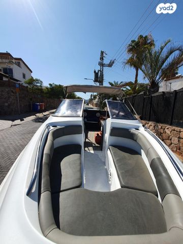 יאכטות - סירות מנוע