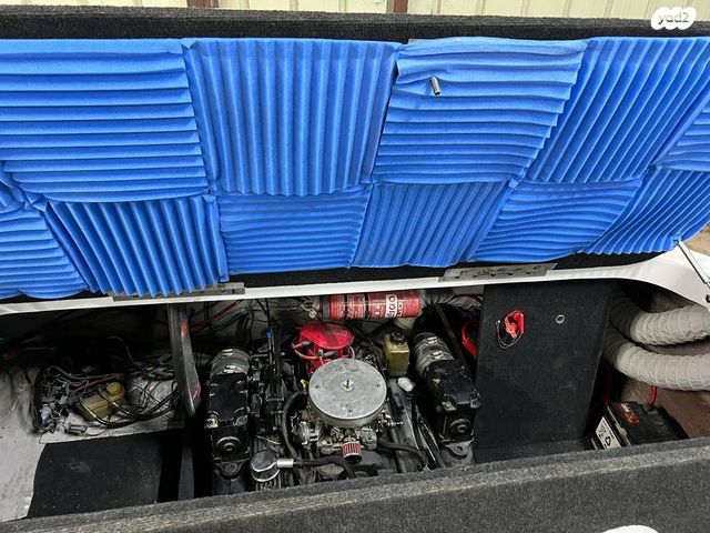 יאכטות - סירות מנוע