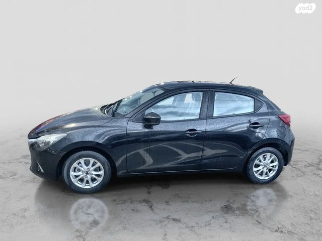 מודעת רכב מאזדה 2