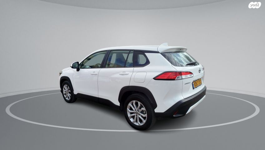 טויוטה קורולה קרוס