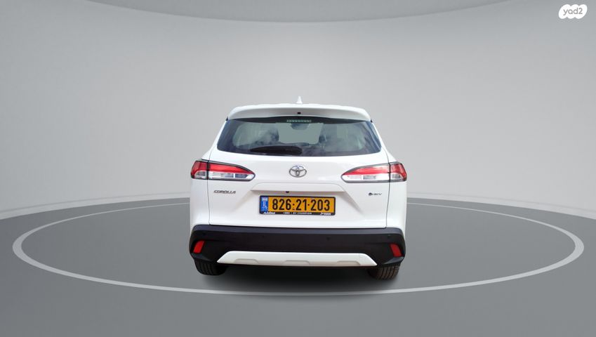 טויוטה קורולה קרוס