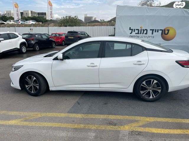 ניסאן סנטרה