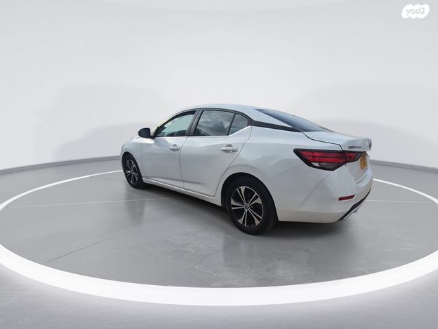 ניסאן סנטרה