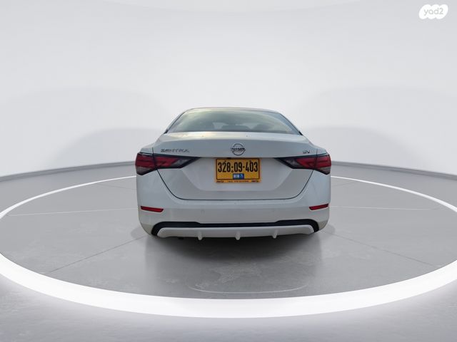 ניסאן סנטרה