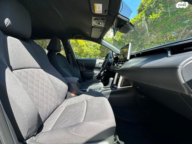 טויוטה קורולה קרוס