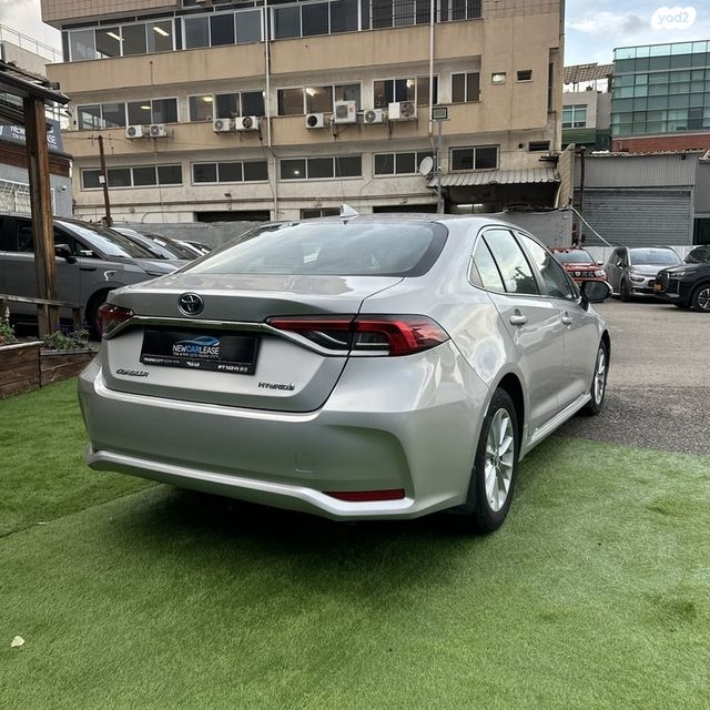 טויוטה קורולה