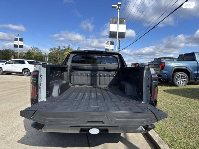 ג'י.אם.סי סיירה EV