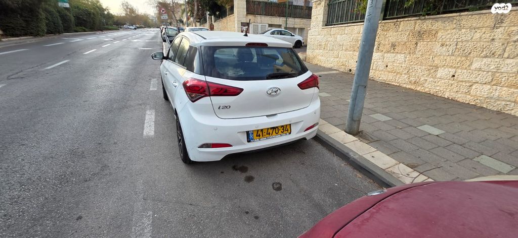 יונדאי i20