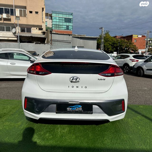 יונדאי איוניק