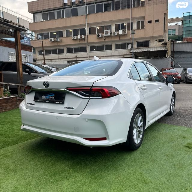 טויוטה קורולה