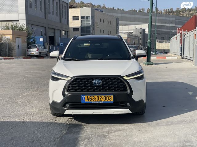 טויוטה קורולה קרוס