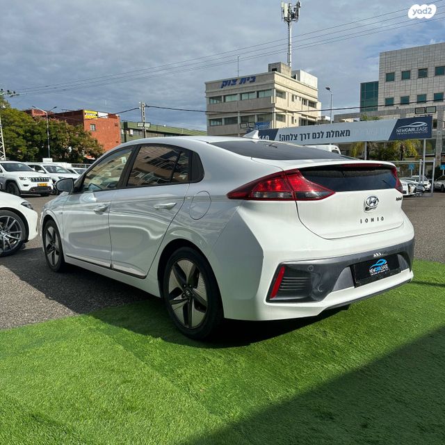 יונדאי איוניק