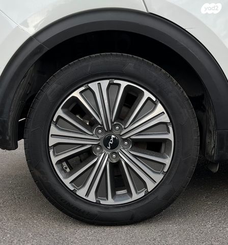 קיה נירו פלוס