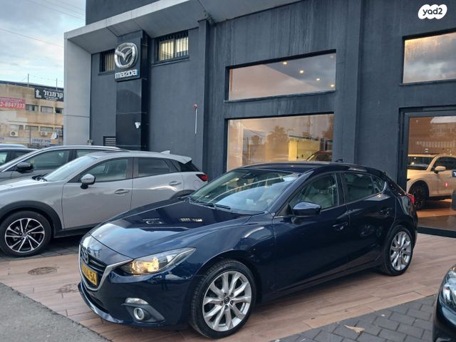 מודעת רכב מאזדה 3