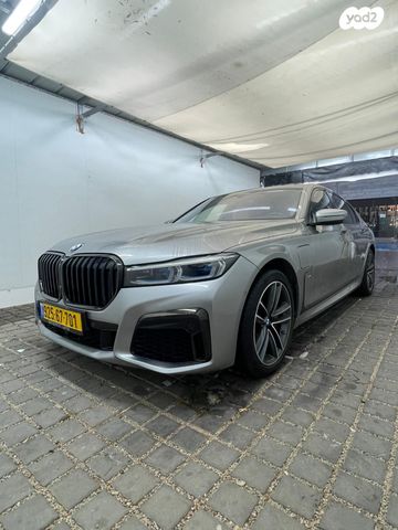 מודעת רכב ב מ וו סדרה 7