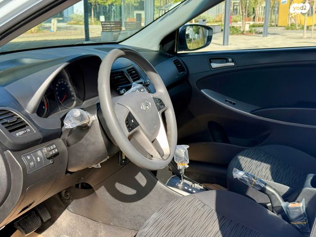 יונדאי אקסנט i25