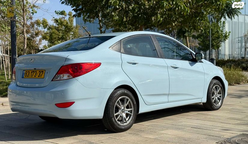 יונדאי אקסנט i25