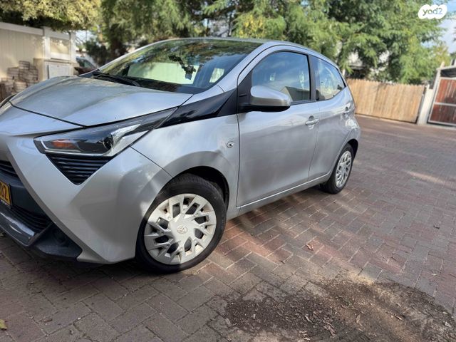 טויוטה אייגו