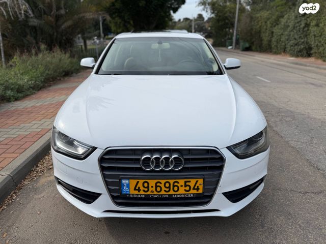 אאודי A4