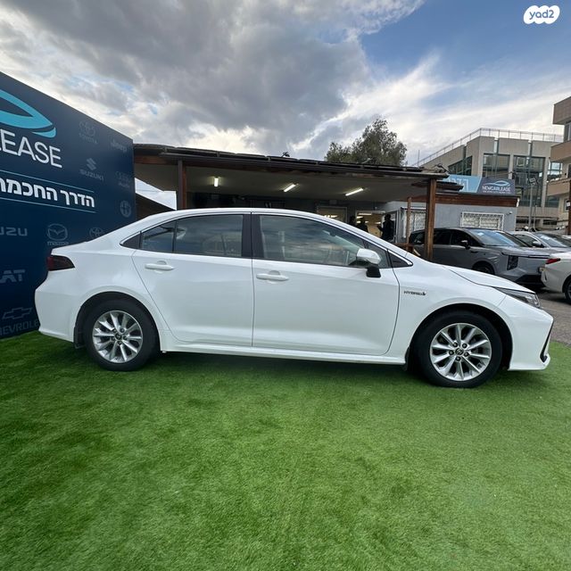 טויוטה קורולה