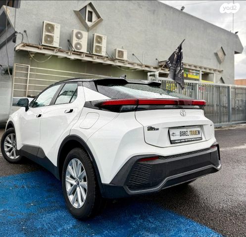 טויוטה C-HR
