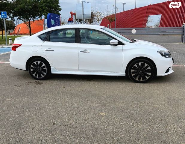 ניסאן סנטרה