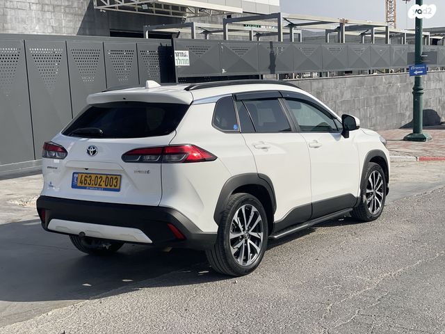 טויוטה קורולה קרוס