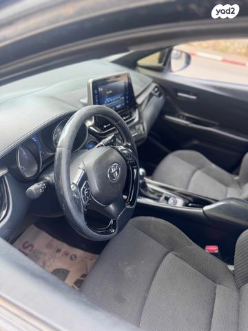 טויוטה C-HR