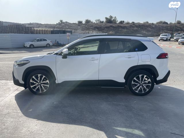 טויוטה קורולה קרוס