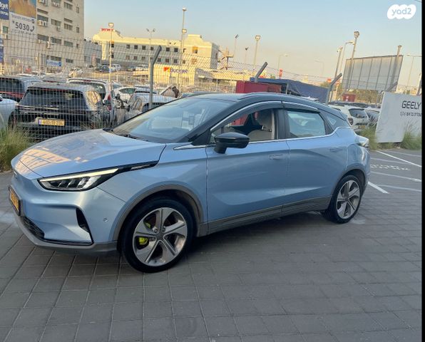 ג׳ילי Geometry C