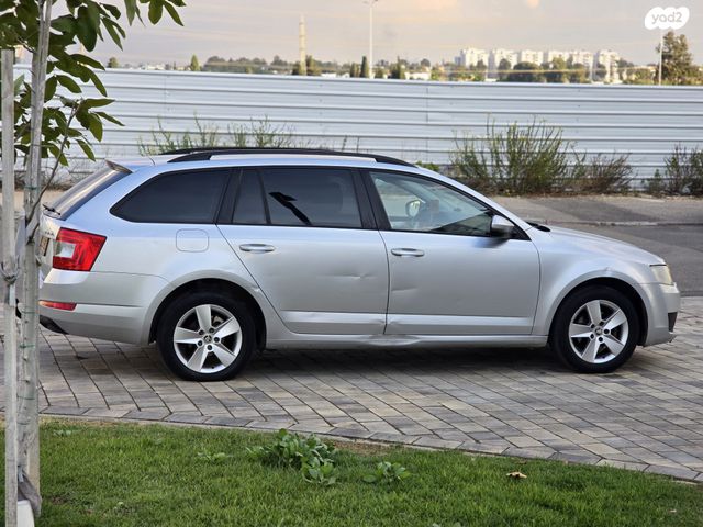 סקודה אוקטביה