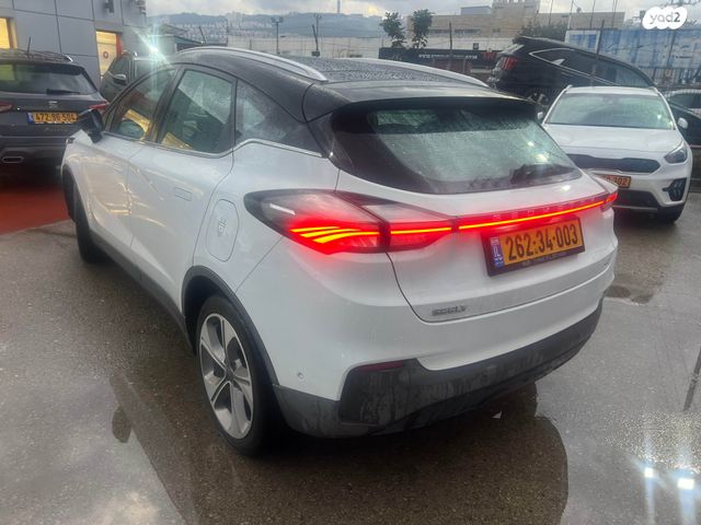 מודעת רכב ג׳ילי Geometry C 1