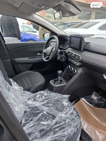 דאצ'יה לוגאן