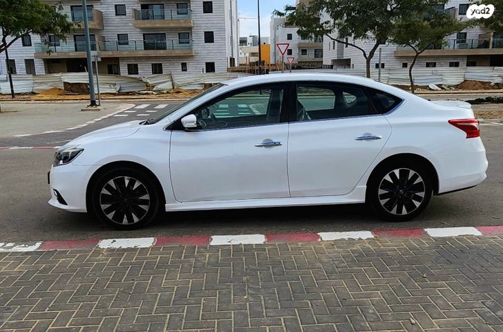 ניסאן סנטרה