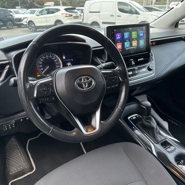 טויוטה קורולה