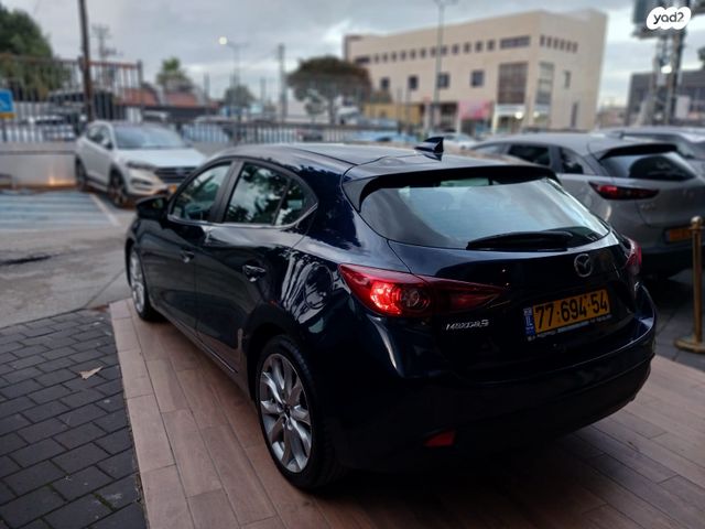 מאזדה 3