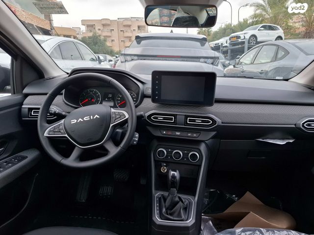 דאצ'יה לוגאן