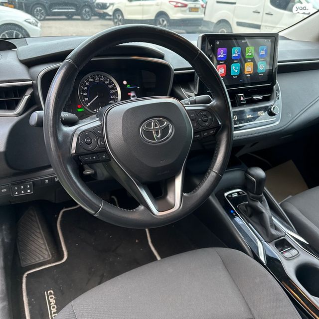 טויוטה קורולה