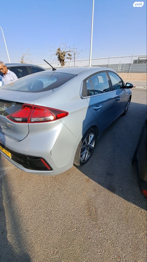 יונדאי איוניק