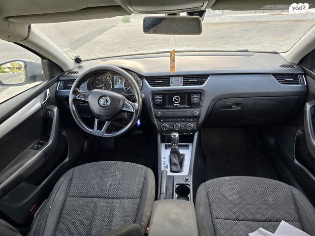 סקודה אוקטביה