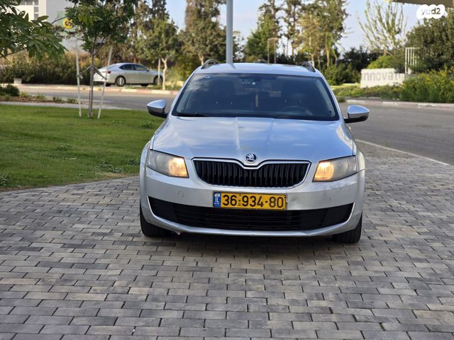 סקודה אוקטביה