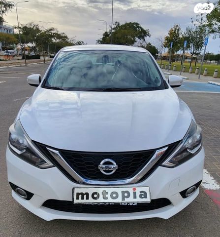 ניסאן סנטרה