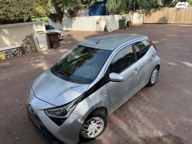 מודעת רכב טויוטה אייגו