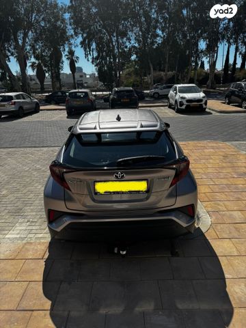 טויוטה C-HR