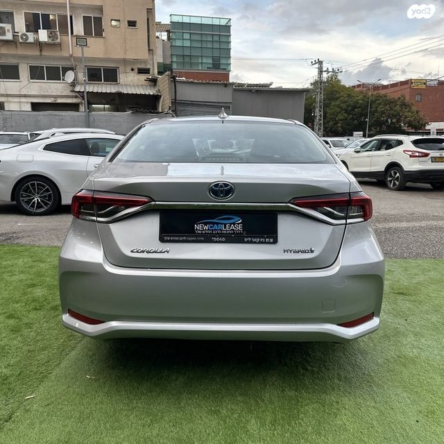 טויוטה קורולה