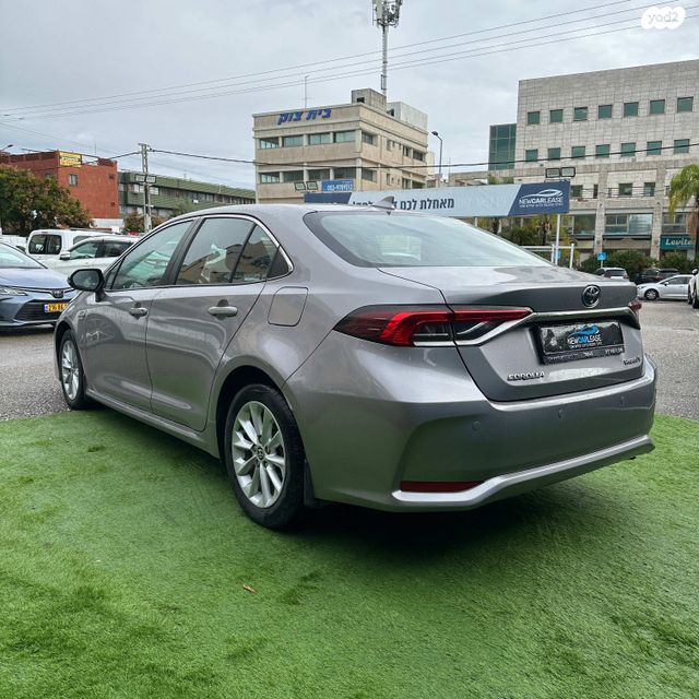 טויוטה קורולה